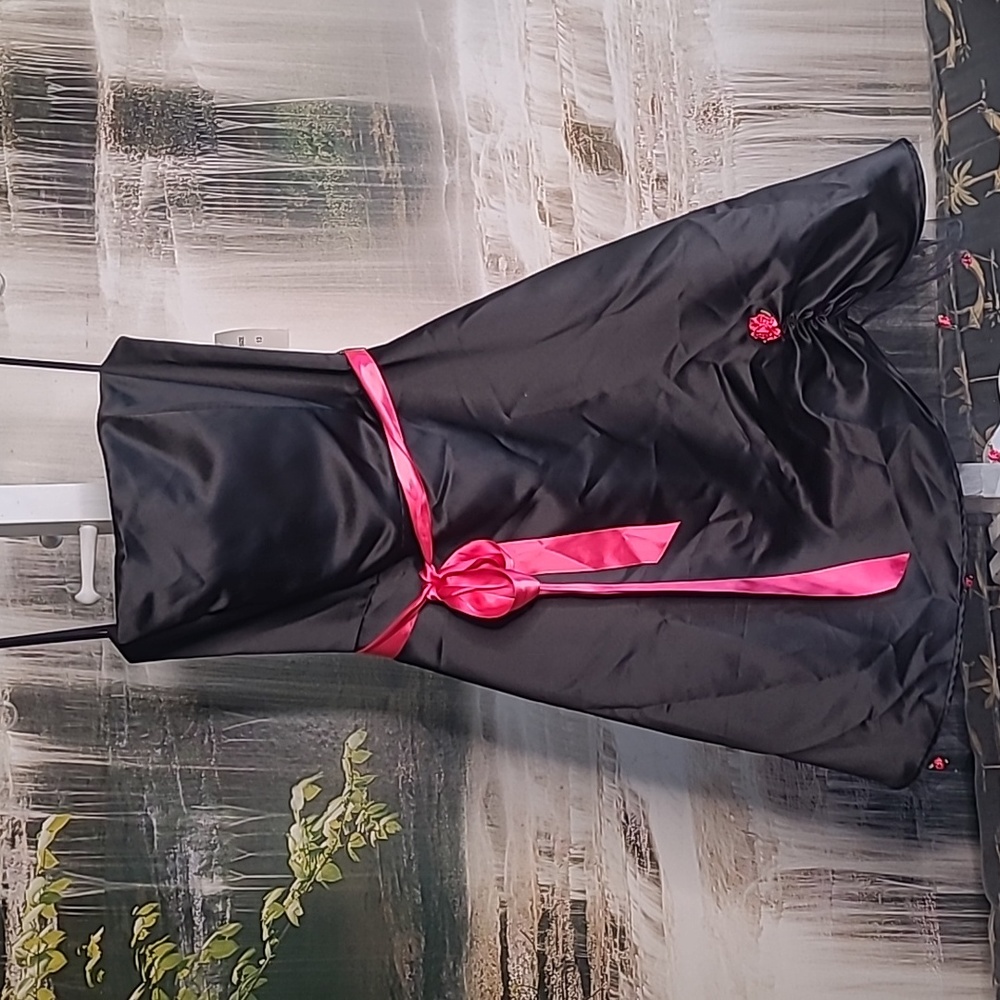 NWT! Debut Juniors 13 Black lace & hot pink classic elegant formal dance dress